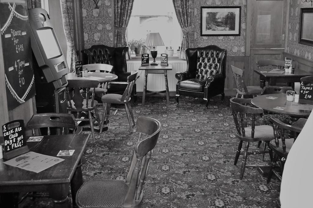 Oak Tree Inn Stanley  Dış mekan fotoğraf